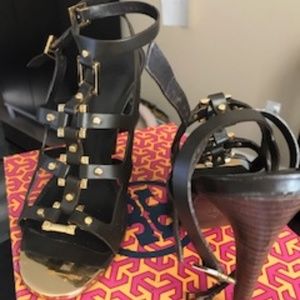 Tory Birch Gladiator sandals